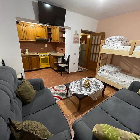 Main Square Tirana Apartment Экстерьер фото